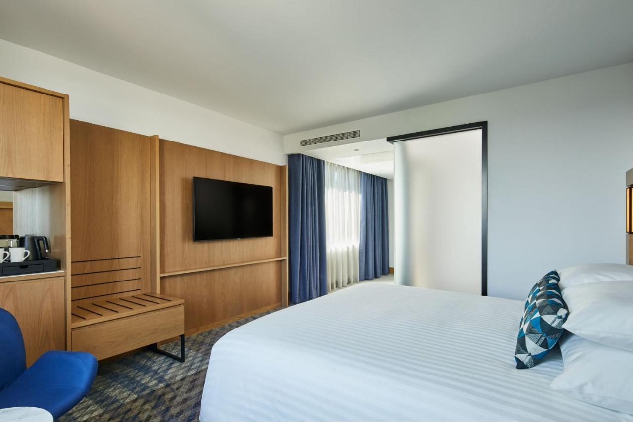 Courtyard By Marriott Exeter Sandy Park Exterior foto